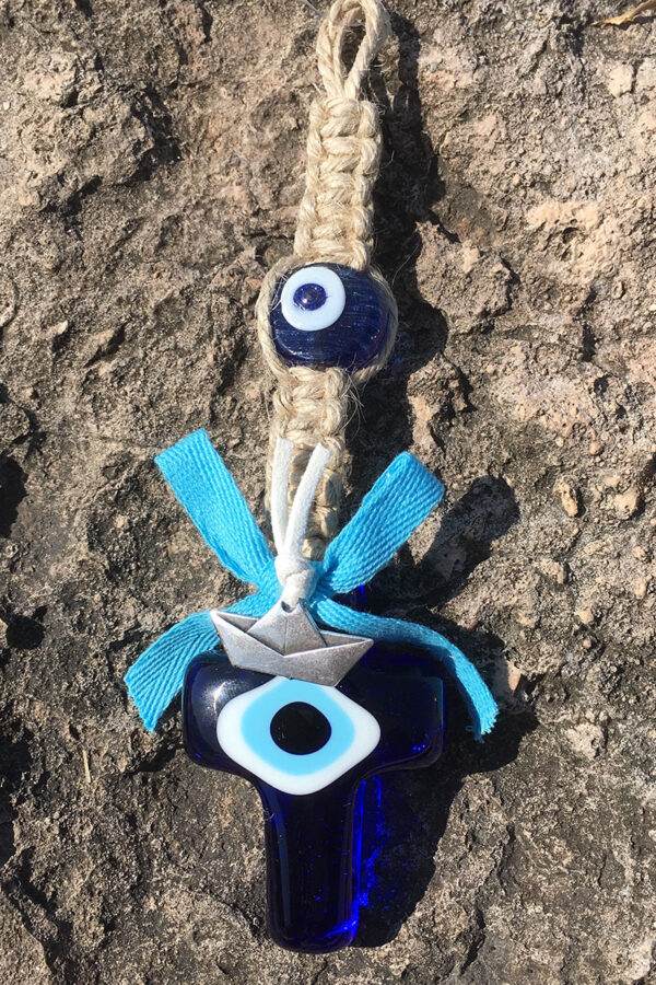 summer deco gift with cross and evil eyes